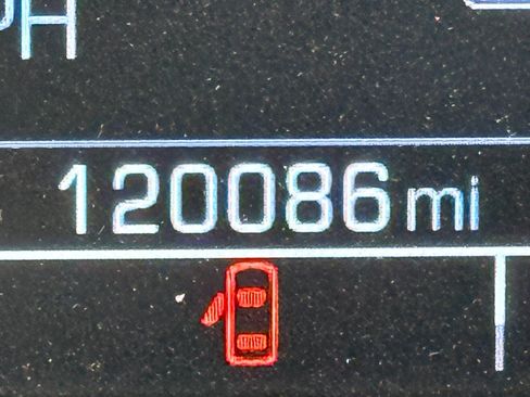 Used 2020 Chevrolet Tahoe LT image 24