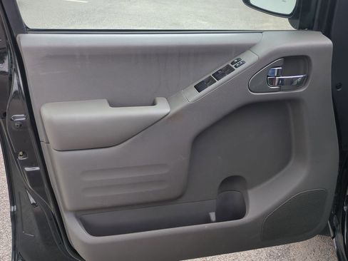 Certified 2021 Nissan Frontier SV RWD image 13