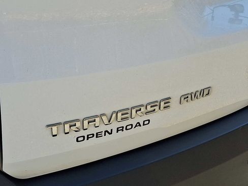 Used 2022 Chevrolet Traverse LT AWD/4WD image 30
