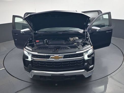 Used 2022 Chevrolet Silverado 1500 LT AWD/4WD image 49