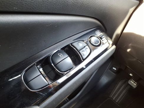 Used 2023 Nissan Altima 2.5 SV image 26