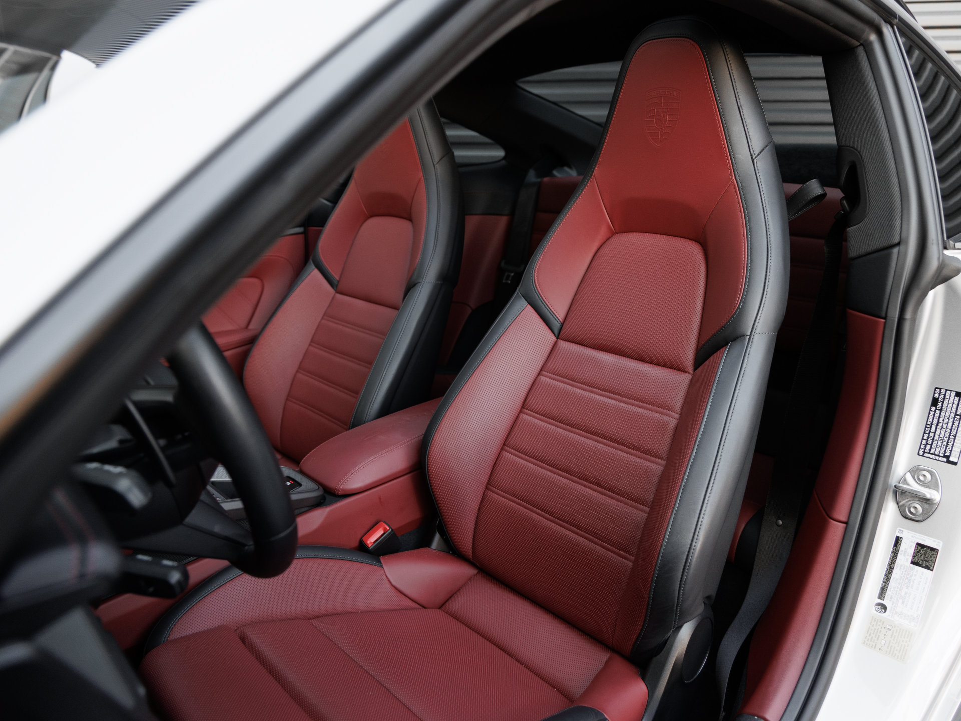 Certified 2025 Porsche 911 Carrera RWD image 5