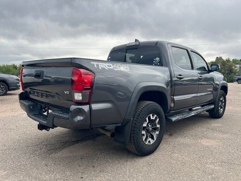 Used 2019 Toyota Tacoma TRD Off-Road AWD/4WD image 6