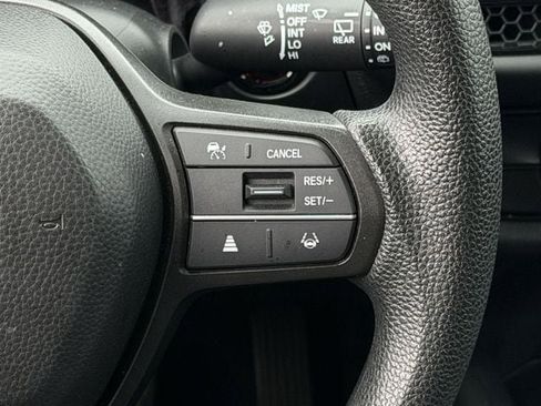 Used 2025 Honda HR-V LX image 14