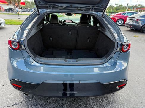 Used 2019 MAZDA MAZDA3 Hatchback w/ Premium Package image 26