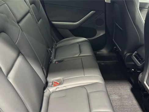 Used 2023 Tesla Model Y Long Range image 13
