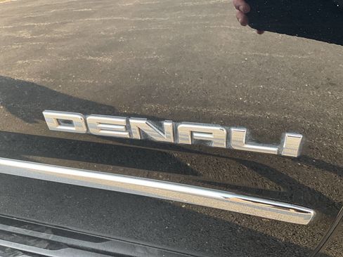 Used 2016 GMC Yukon XL Denali w/ Open Road Package image 40