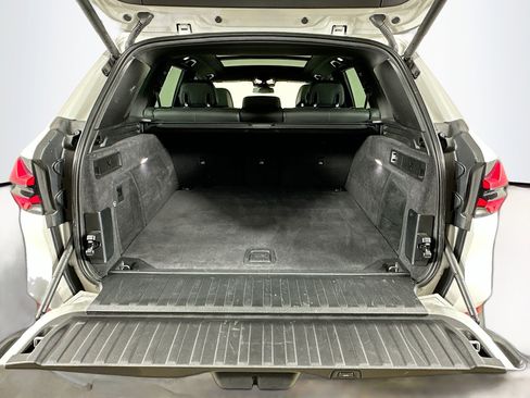 Used 2024 BMW X5 sDrive40i w/ Premium Package RWD image 29