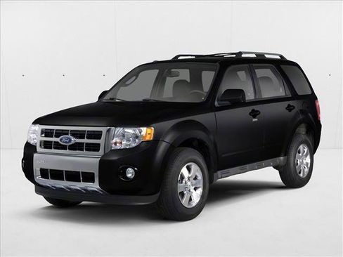 Used 2012 Ford Escape XLT FWD image 1