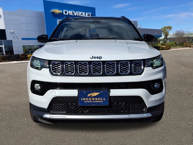 Used 2025 Jeep Compass Limited AWD/4WD image 22