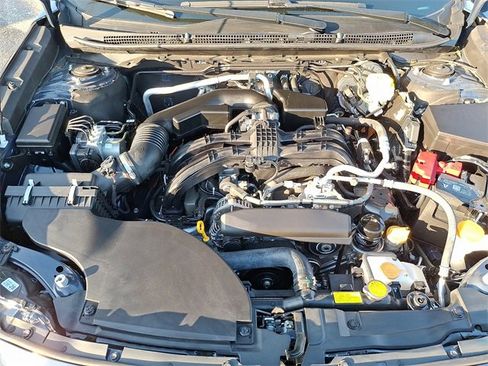 Used 2025 Subaru Outback Premium image 29