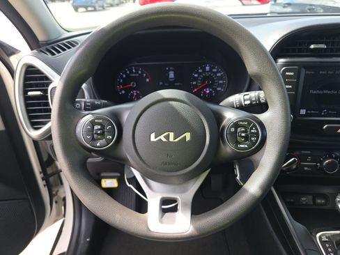 Used 2022 Kia Soul LX w/ Technology Package FWD image 13
