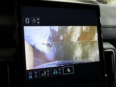 Used 2025 GMC Yukon Denali w/ Advanced Technology Package image 26