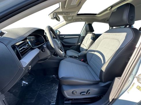 New 2026 Volkswagen Jetta SE image 9