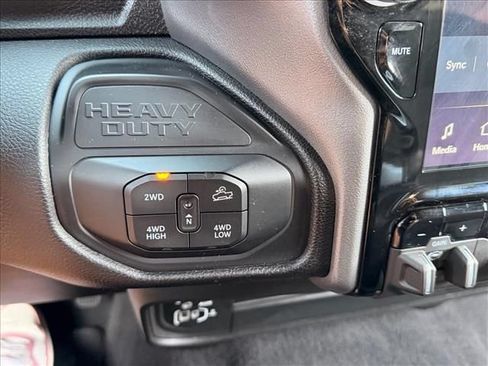 Used 2025 RAM 2500 Big Horn AWD/4WD image 20