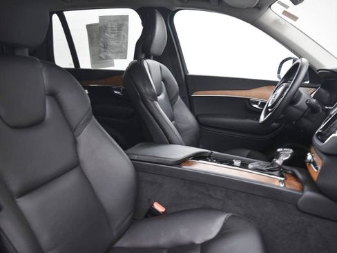 Used 2022 Volvo XC90 T6 Momentum w/ Advanced Package image 15