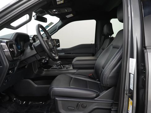 Used 2025 Ford F150 Lariat AWD/4WD image 24