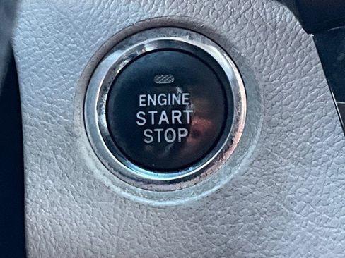 Used 2016 Toyota Sienna XLE w/ XLE Navigation Package image 24