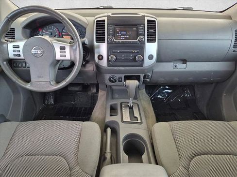 Used 2018 Nissan Frontier SV AWD/4WD image 15