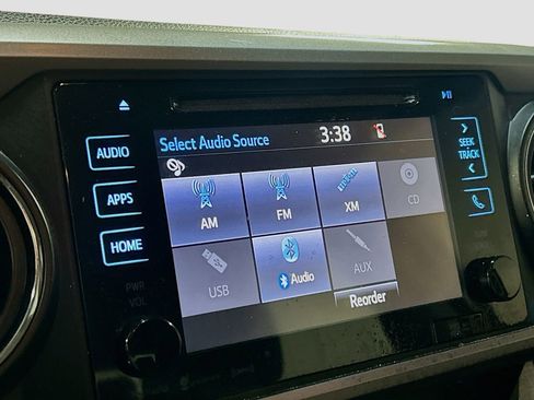 Used 2017 Toyota Tacoma SR5 w/ Tow Package image 15