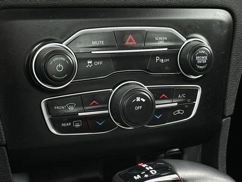 Used 2023 Dodge Charger SXT image 19