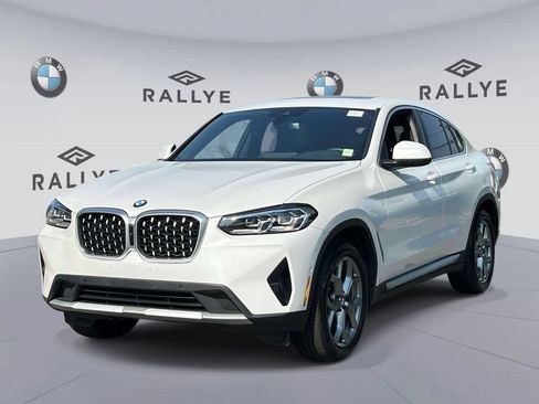 Used 2023 BMW X4 xDrive30i w/ Parking Assistance Package AWD/4WD image 3