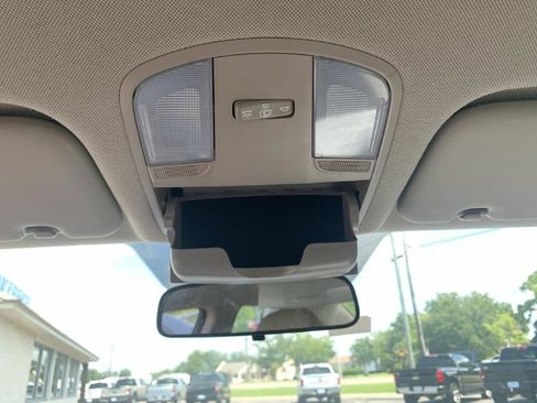 Used 2017 Hyundai Elantra SE image 23