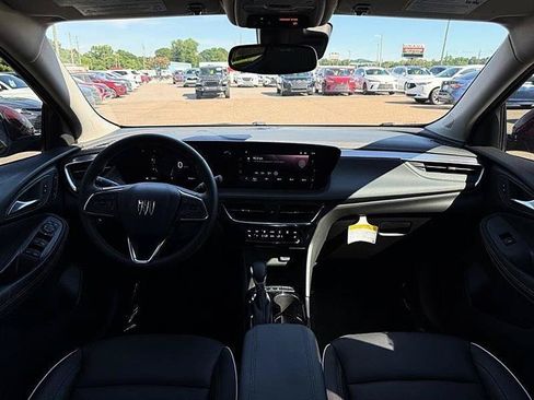 Used 2024 Buick Encore GX Avenir AWD/4WD image 23