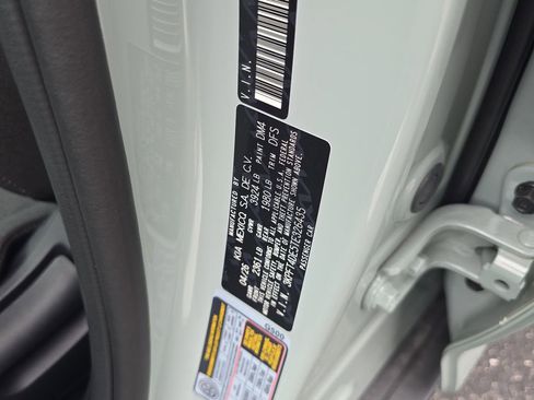New 2026 Kia K4 FWD image 33