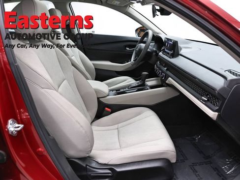Used 2025 Honda Accord SE image 23