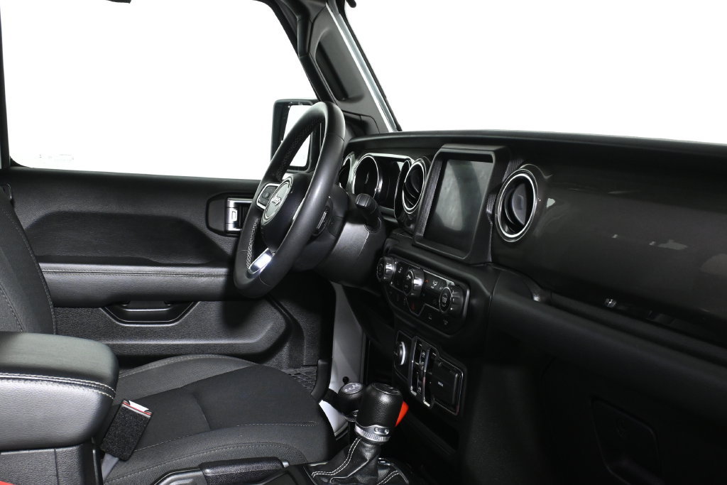 Used 2023 Jeep Wrangler Unlimited Sahara AWD/4WD image 27
