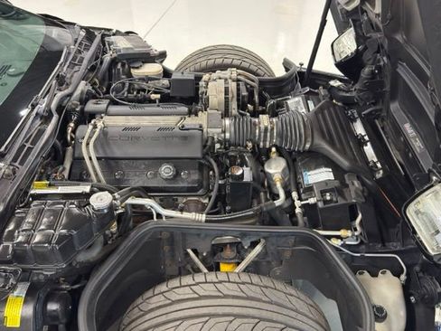 Used 1995 Chevrolet Corvette Coupe RWD image 30