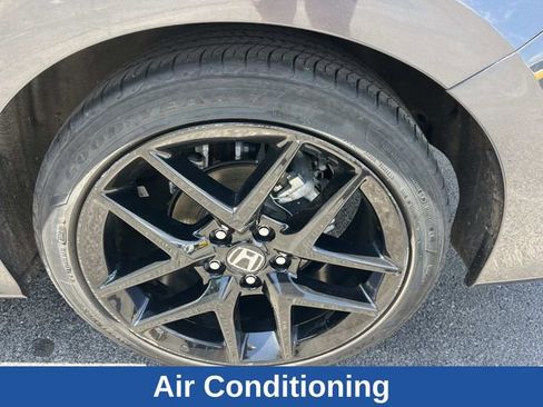 Used 2024 Honda Civic Sport image 14