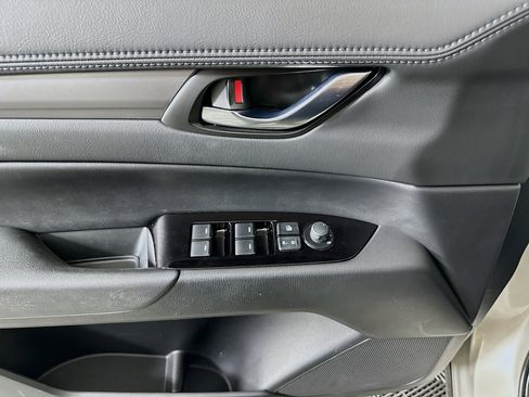 Used 2025 MAZDA CX-5 AWD 2.5 S w/ Preferred Package image 15