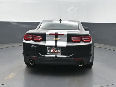 Used 2022 Chevrolet Camaro LT RWD image 24