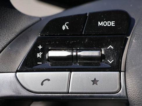 Used 2022 Hyundai Santa Cruz SE AWD/4WD image 14