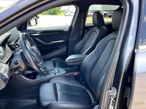 Used 2022 BMW X2 sDrive28i w/ Premium Package FWD image 18
