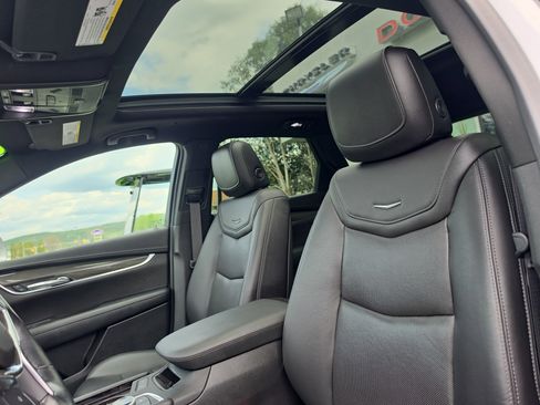 Used 2020 Cadillac XT5 Sportv AWD/4WD image 12