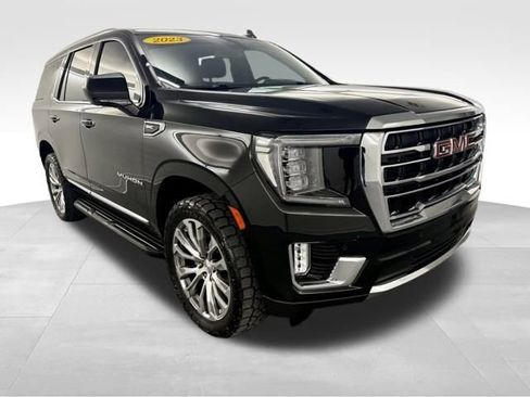 Used 2023 GMC Yukon SLT image 3