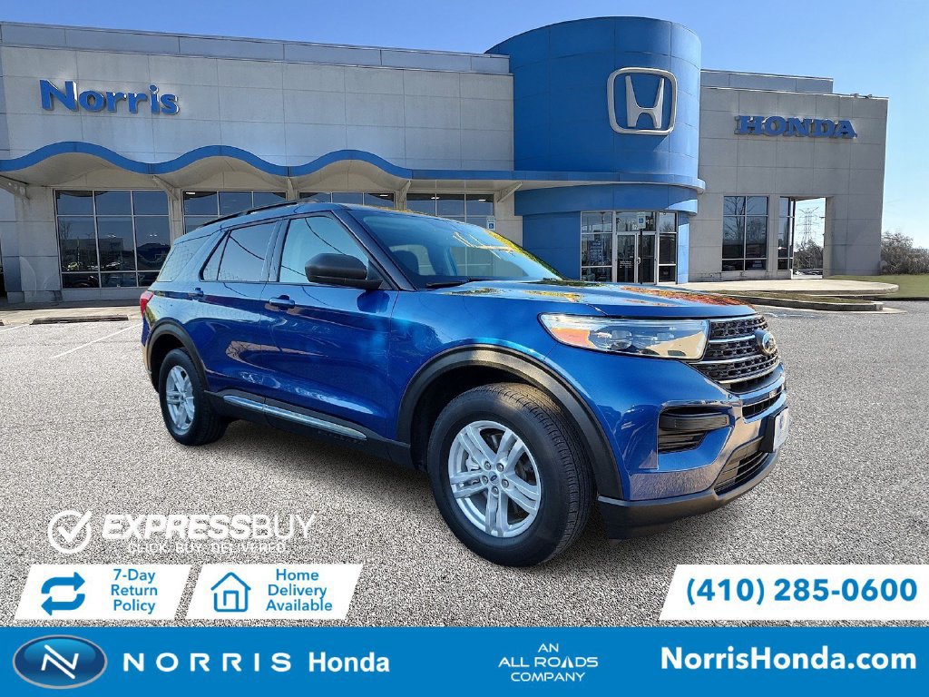 Used 2023 Ford Explorer XLT AWD/4WD image 1
