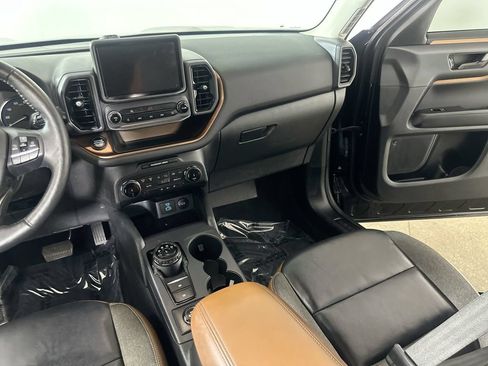 Used 2022 Ford Bronco Sport Outer Banks w/ Tech Package AWD/4WD image 18