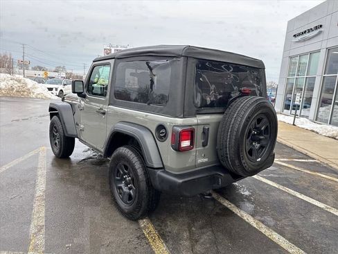 Used 2023 Jeep Wrangler Sport image 3