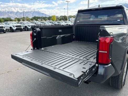 New 2026 Toyota Tacoma SR5 AWD/4WD image 12
