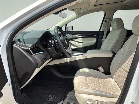 Used 2023 Buick Enclave Avenir w/ Avenir Technology Package image 17