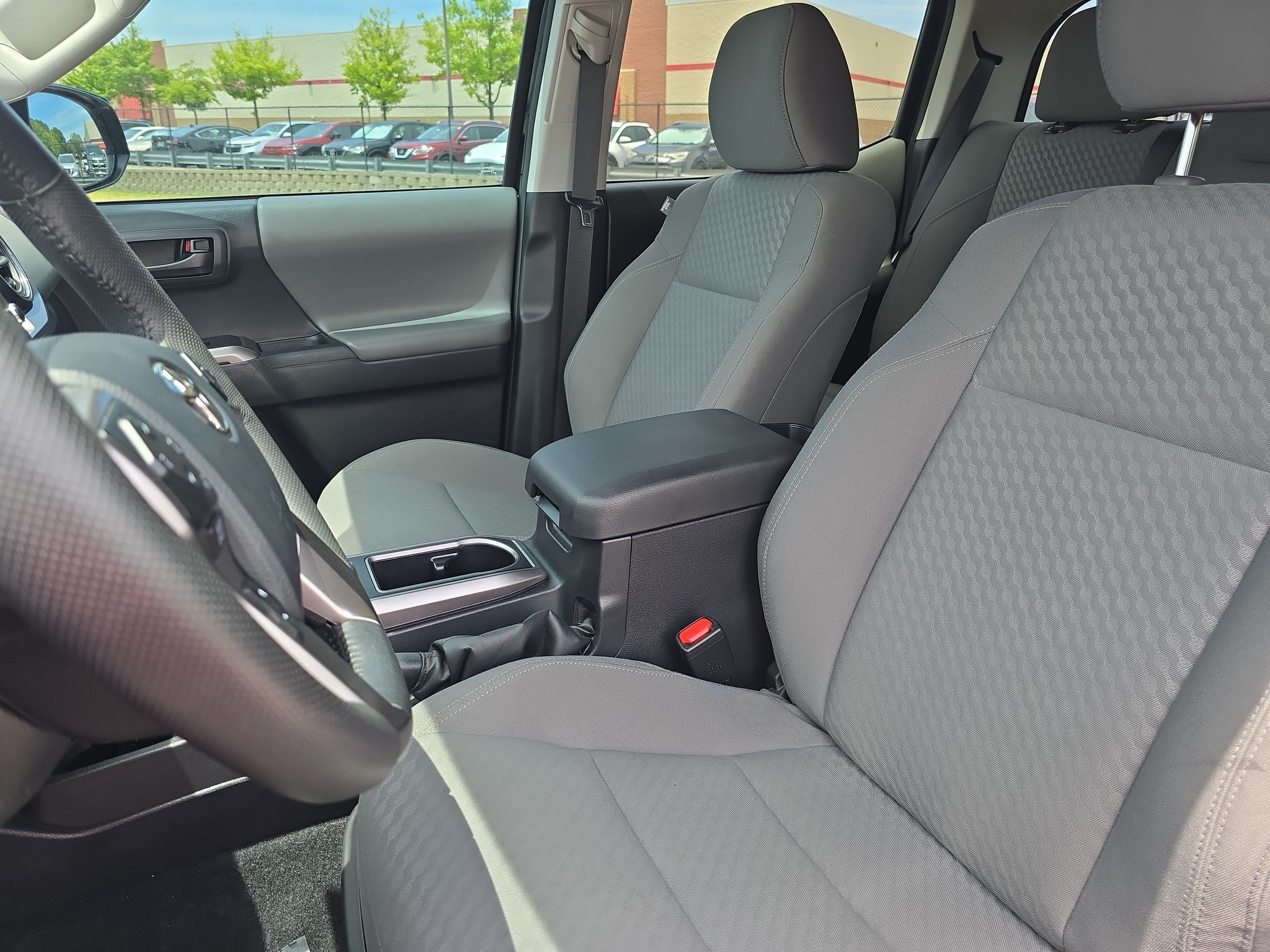 Used 2023 Toyota Tacoma SR5 w/ Technology Package AWD/4WD image 14