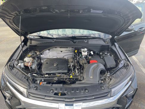 Used 2025 Chevrolet TrailBlazer LT image 28