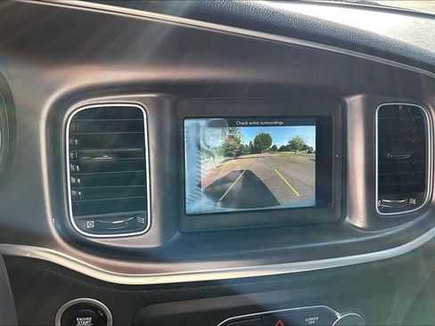 Used 2022 Dodge Charger SXT RWD image 21