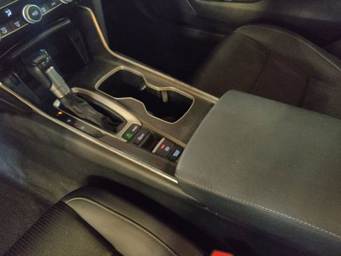 Used 2021 Honda Accord Sport image 26