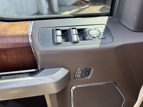 Used 2018 Ford F150 King Ranch w/ Equipment Group 601A Luxury AWD/4WD image 26