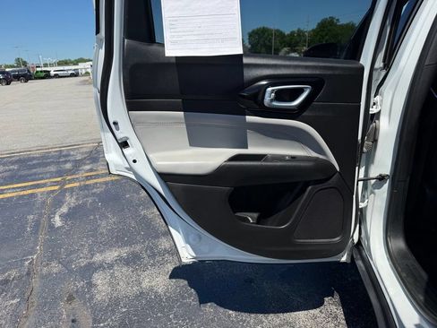 Used 2024 Jeep Compass Limited AWD/4WD image 19